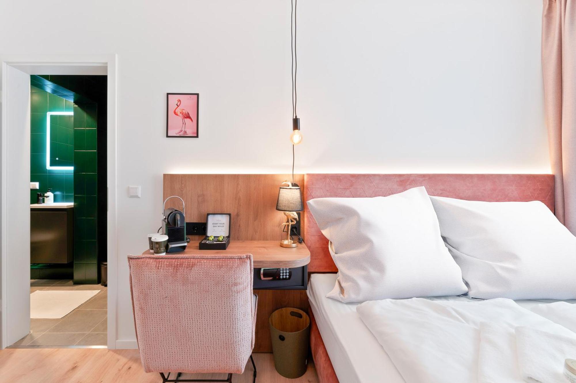 Jungle No5 Boutique Hotel - Stuttgart City-Center Exteriör bild