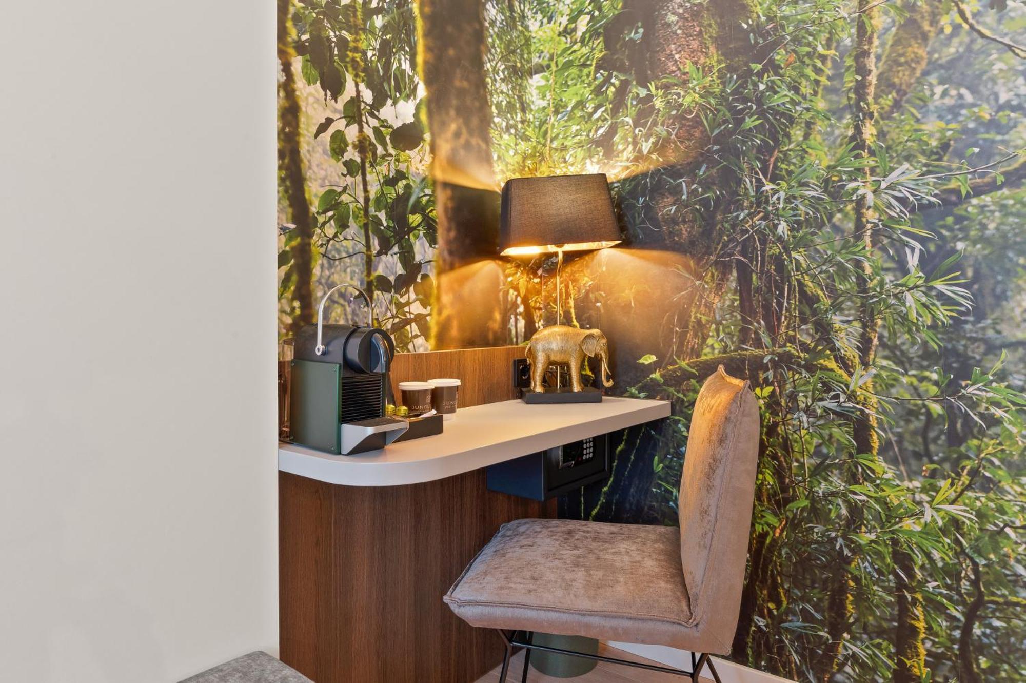Jungle No5 Boutique Hotel - Stuttgart City-Center Exteriör bild