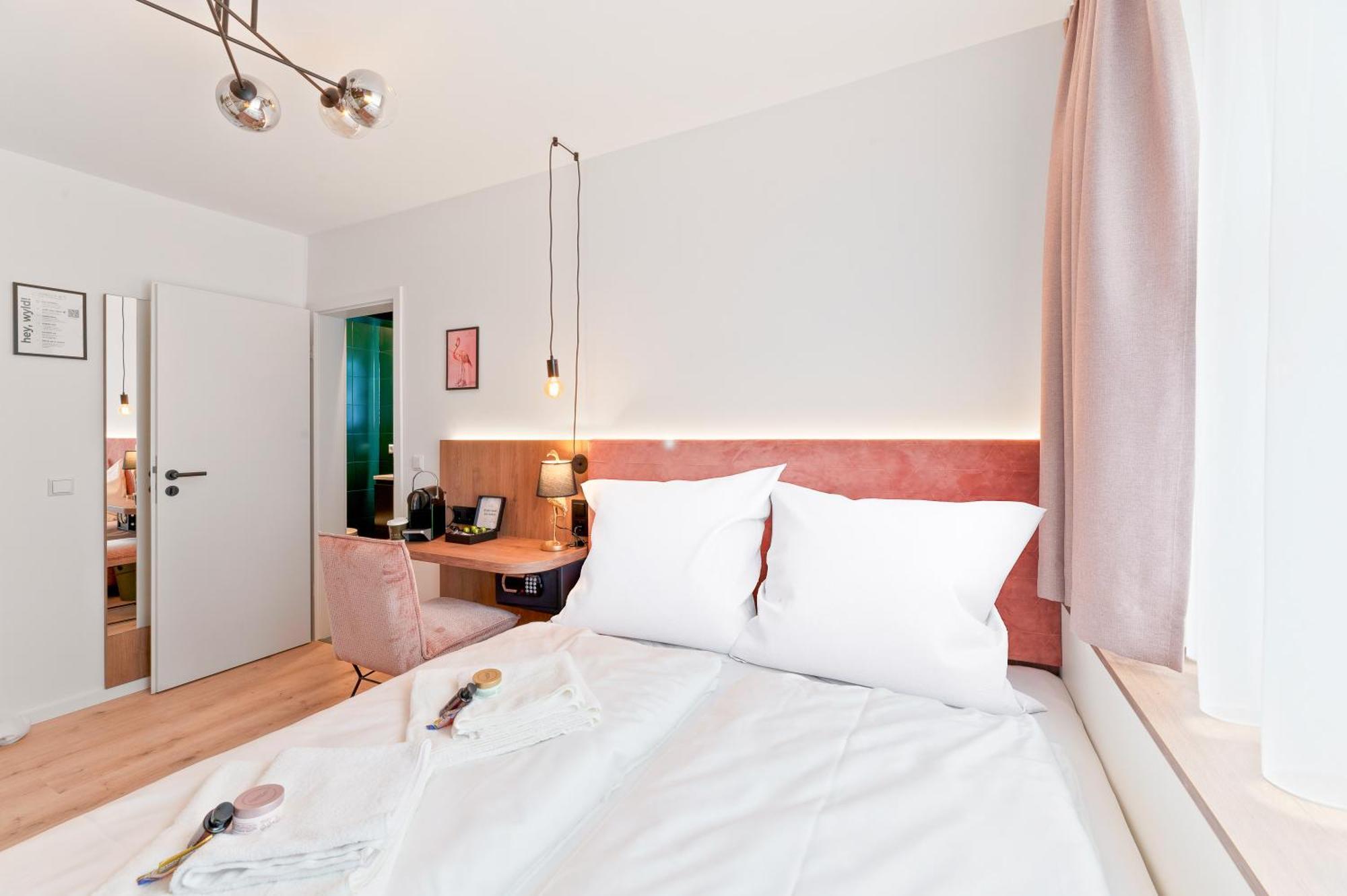 Jungle No5 Boutique Hotel - Stuttgart City-Center Exteriör bild
