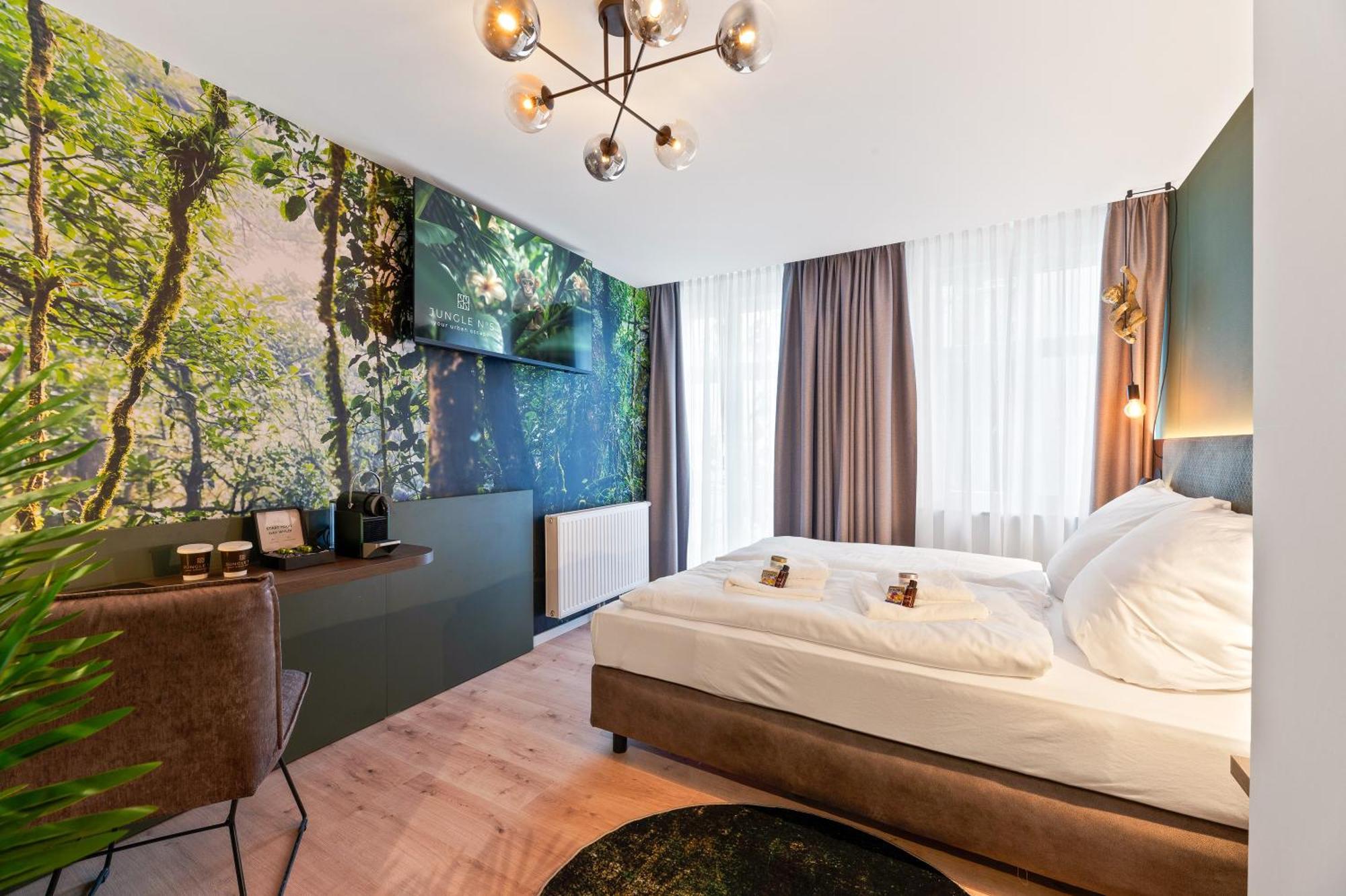 Jungle No5 Boutique Hotel - Stuttgart City-Center Exteriör bild